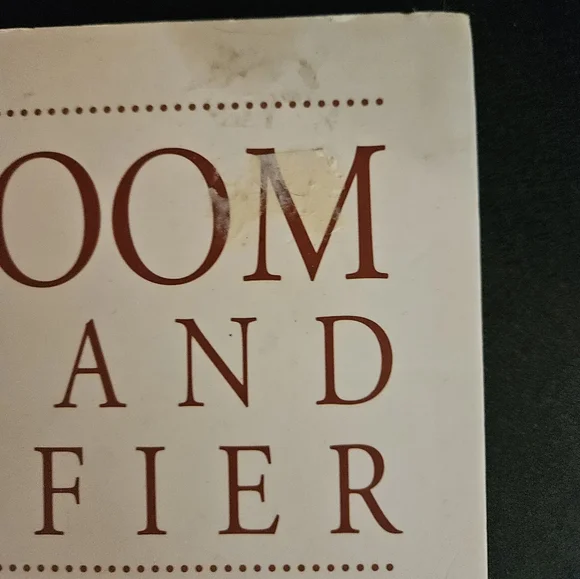 Mushroom Guide and Identifier Book - Picture 2 of 8